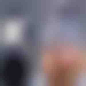 Teplá pletená čiapka s bambuľkou | GLACIA