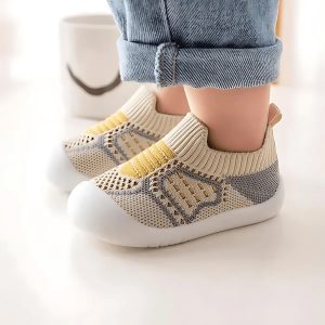 Pohodlné detské papuče na chodenie | MESHSTEPS